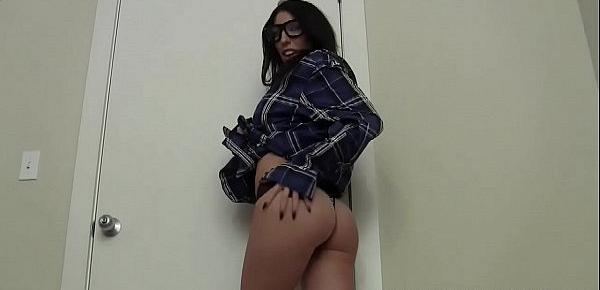  Shoot your cum right on my nerdy glasses JOI